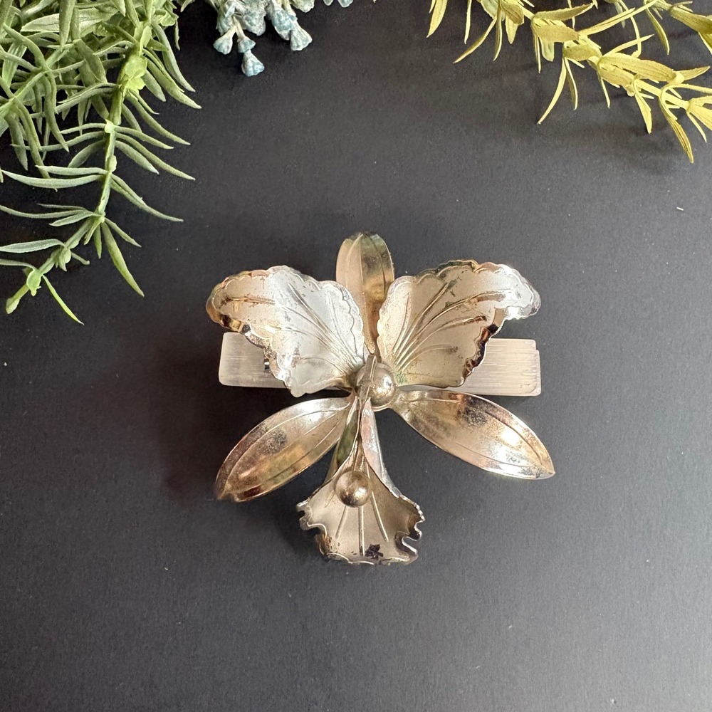 Vintage Flower Brooch | Silver Tone Floral Pin | Large Statement | Botanical